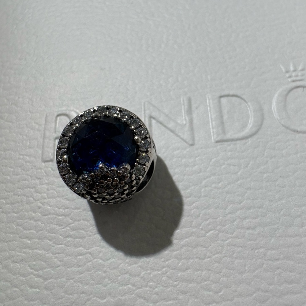 Pandora charm - Picture 6 of 11
